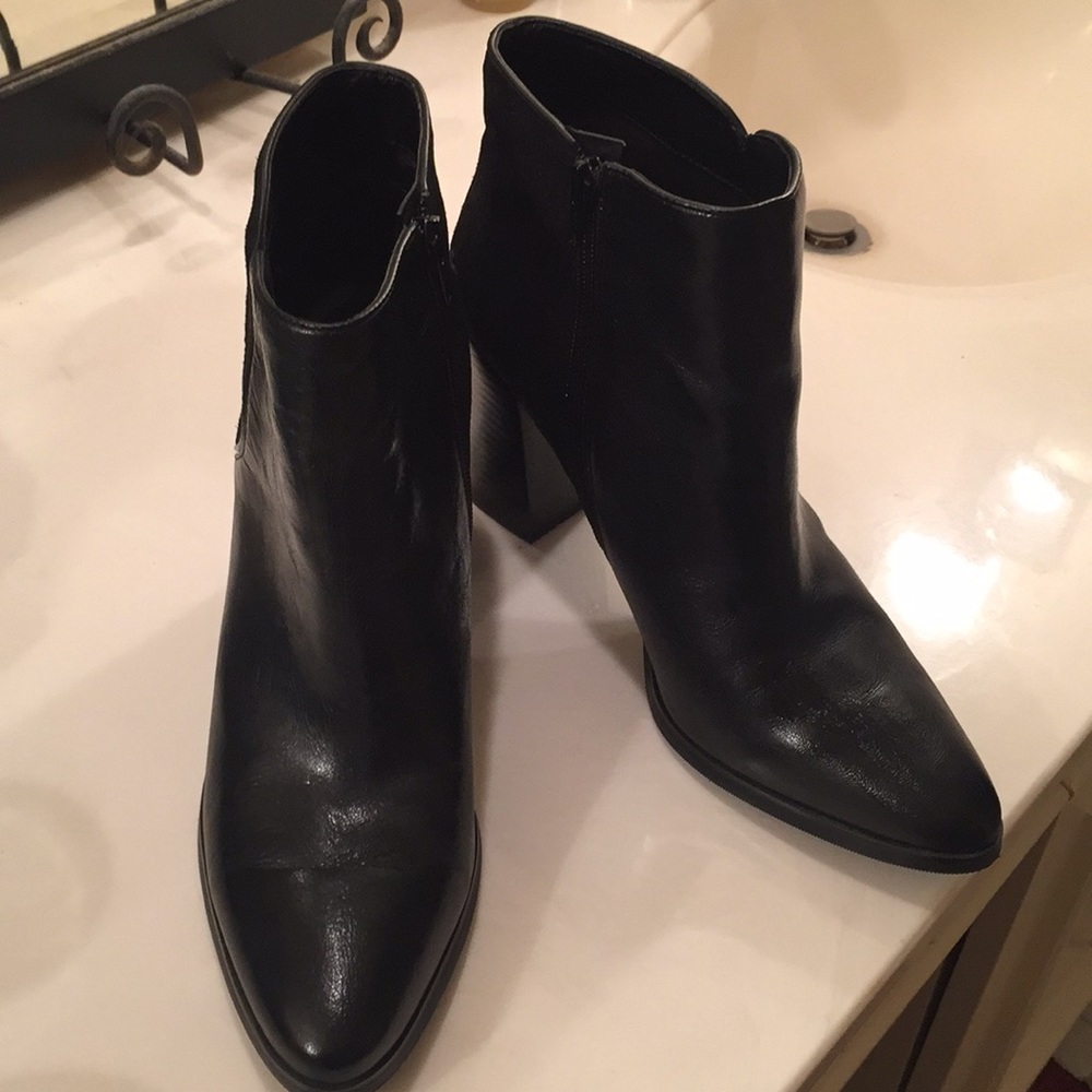 Nine West Booties, excellent condition.